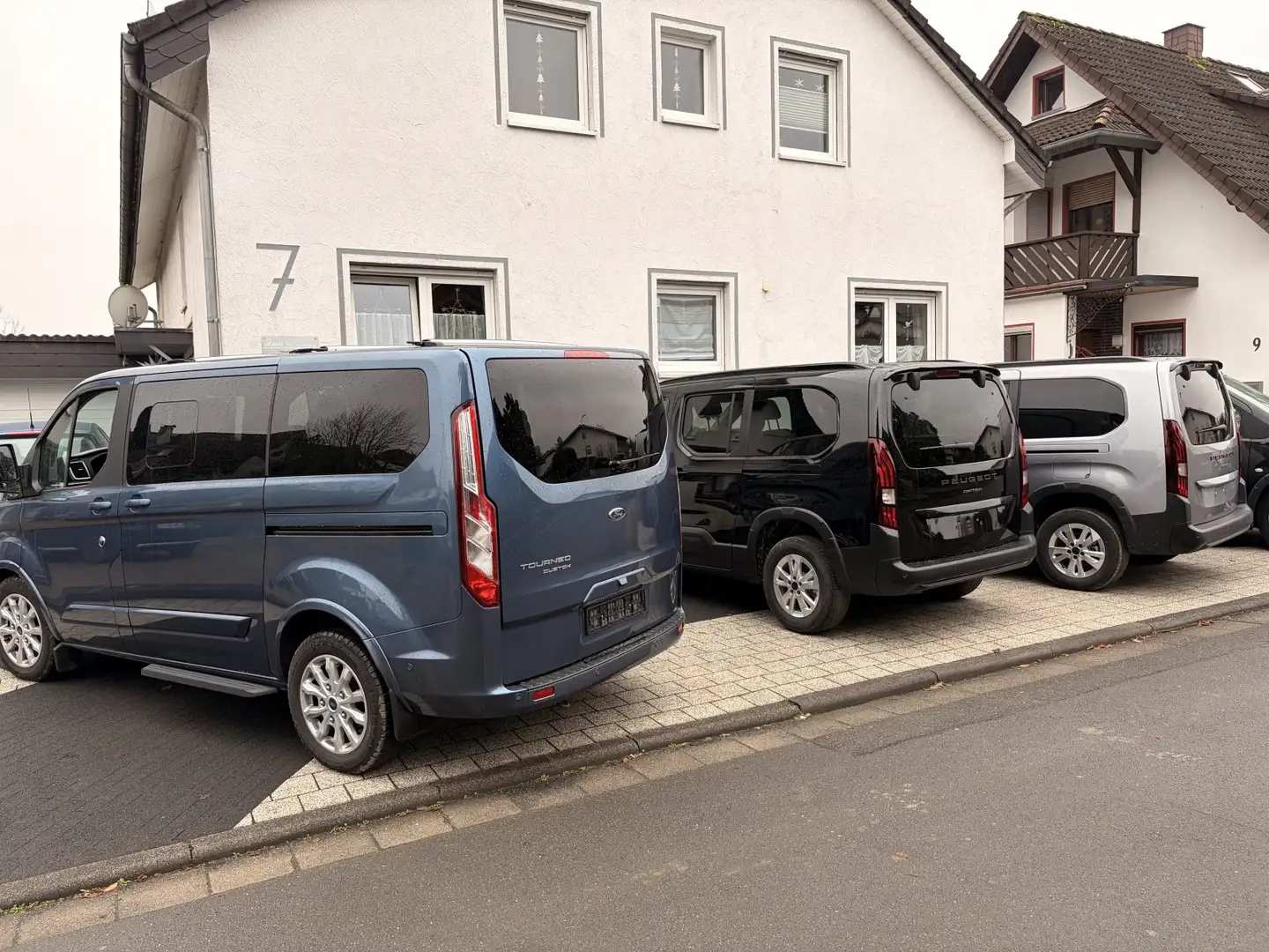 Ford Tourneo Custom 8-Si. Autom. Titanium X Bi-Color Leder Bi-Xenon ++ Blau - 1