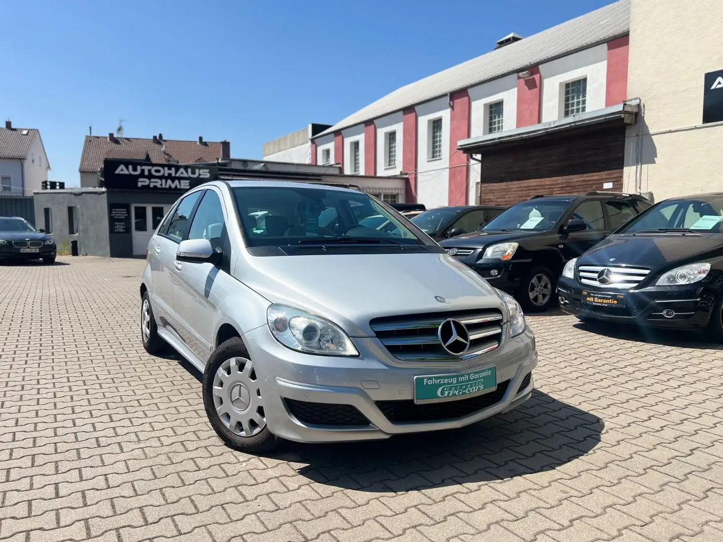 Mercedes-Benz B 170 B-Klasse 170+AUTOMATIK+2.HAND+KLIMA+SHZ+NAVI+PDC Silber - 1
