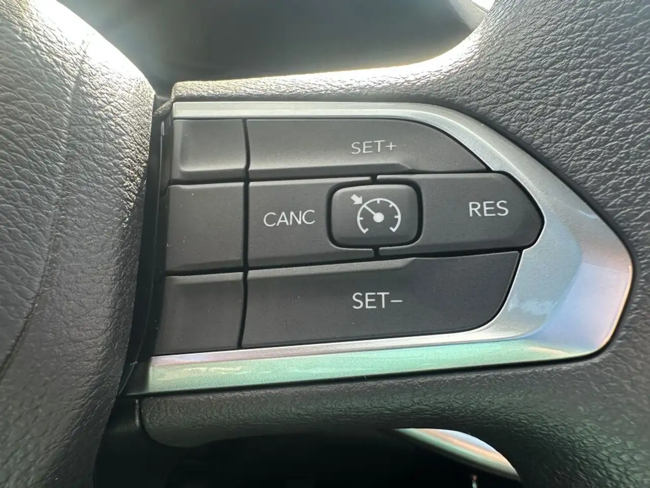 Jeep Compass снимка Jeep Compass