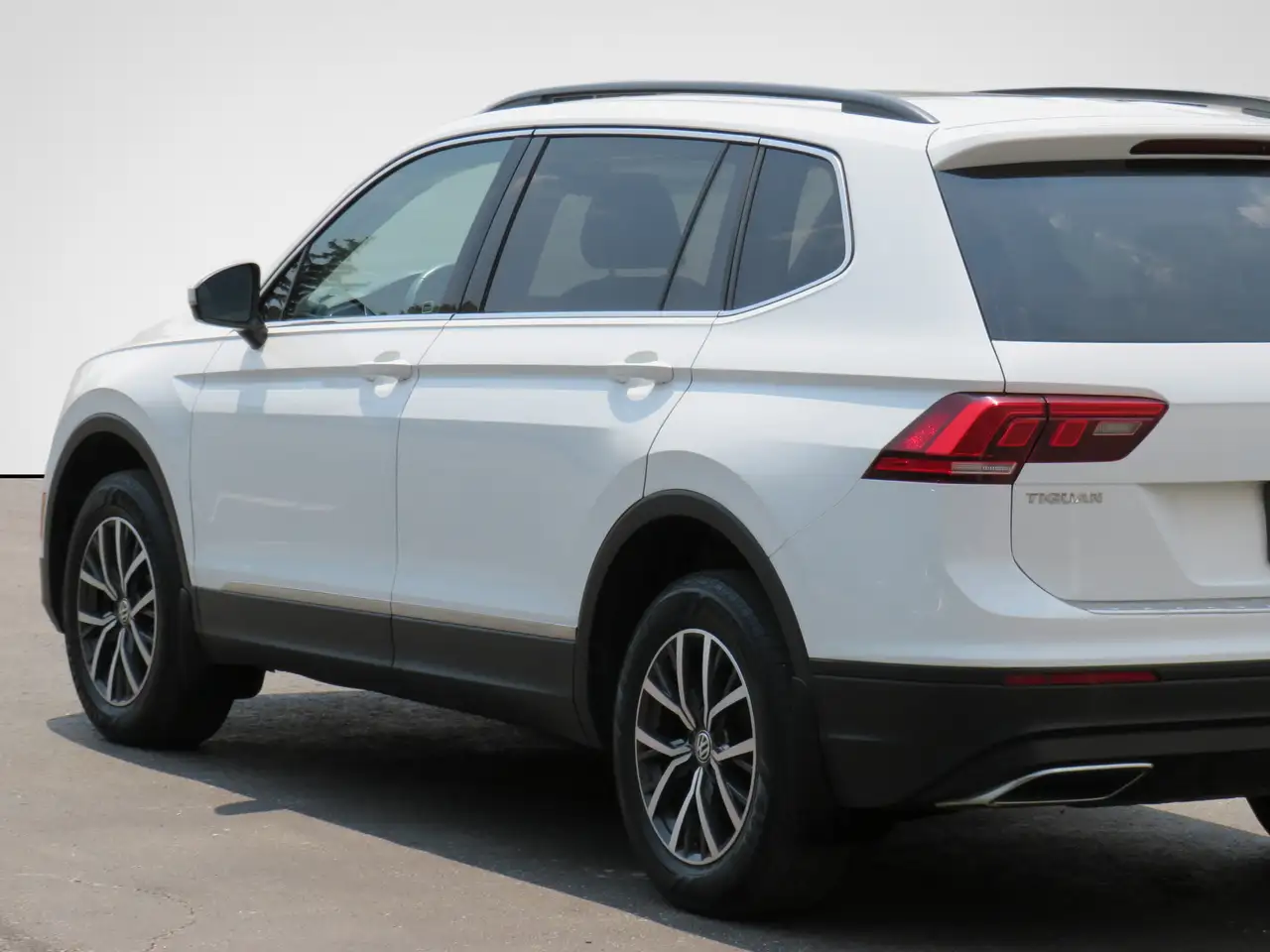 Volkswagen Tiguan снимка Volkswagen Tiguan