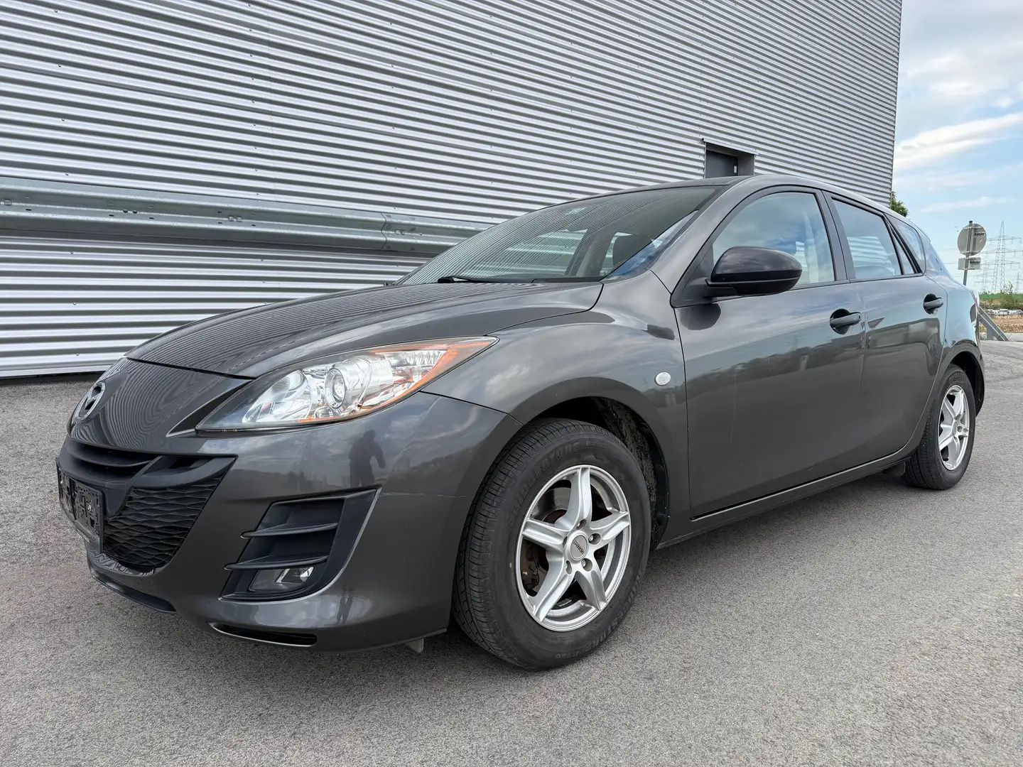 Mazda 3 Sport 1,6i CE ID:82 Grau - 2