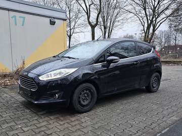 1.5 TDCi Titanium 95PS Sitzheizung Klimaautomatik