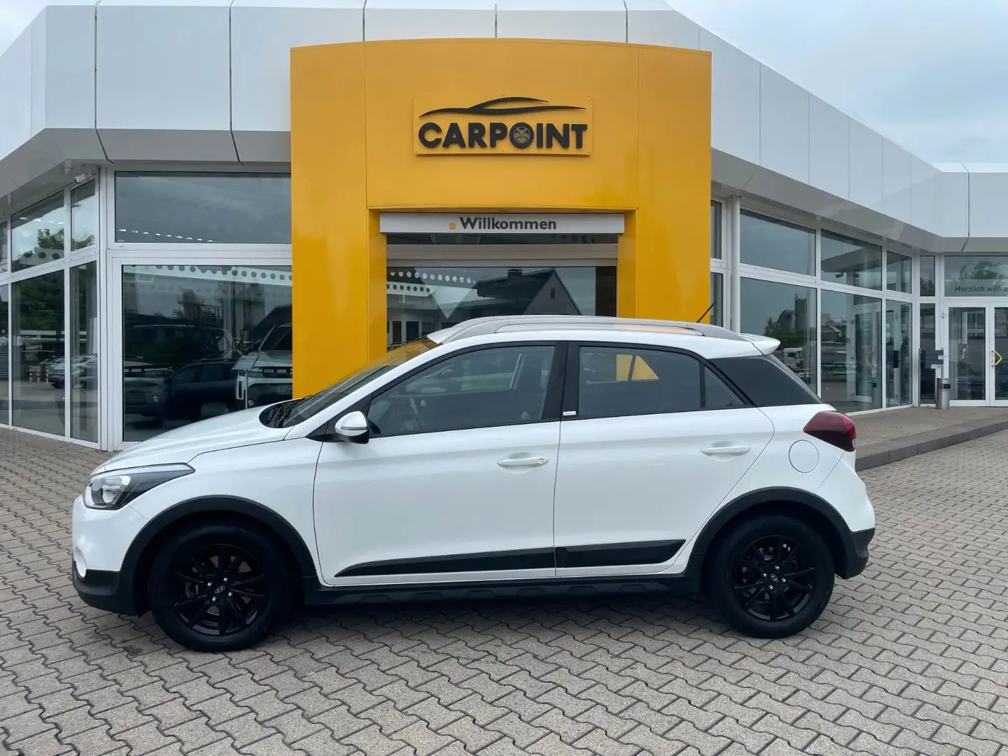 Hyundai i20 Active Select Klima AHK Tempomat Garantie bijela - 2