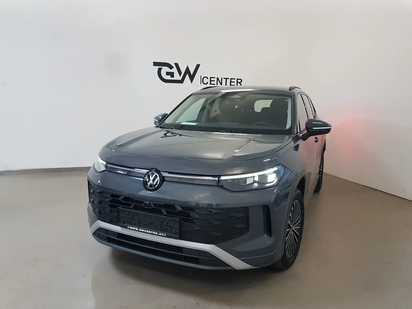 Volkswagen Tayron 1.5 eTSI 110 kW Life IQ Lights 7 Sitzer 360 Grau - 2