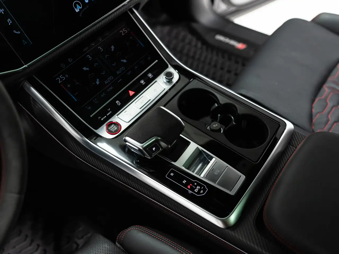 Audi RS Q8 fotografie Audi RS Q8