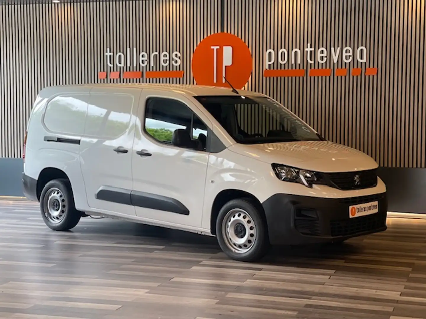 Peugeot Partner 1.5BlueHDI S&S Premium Long 1000kg 100 Wit - 1