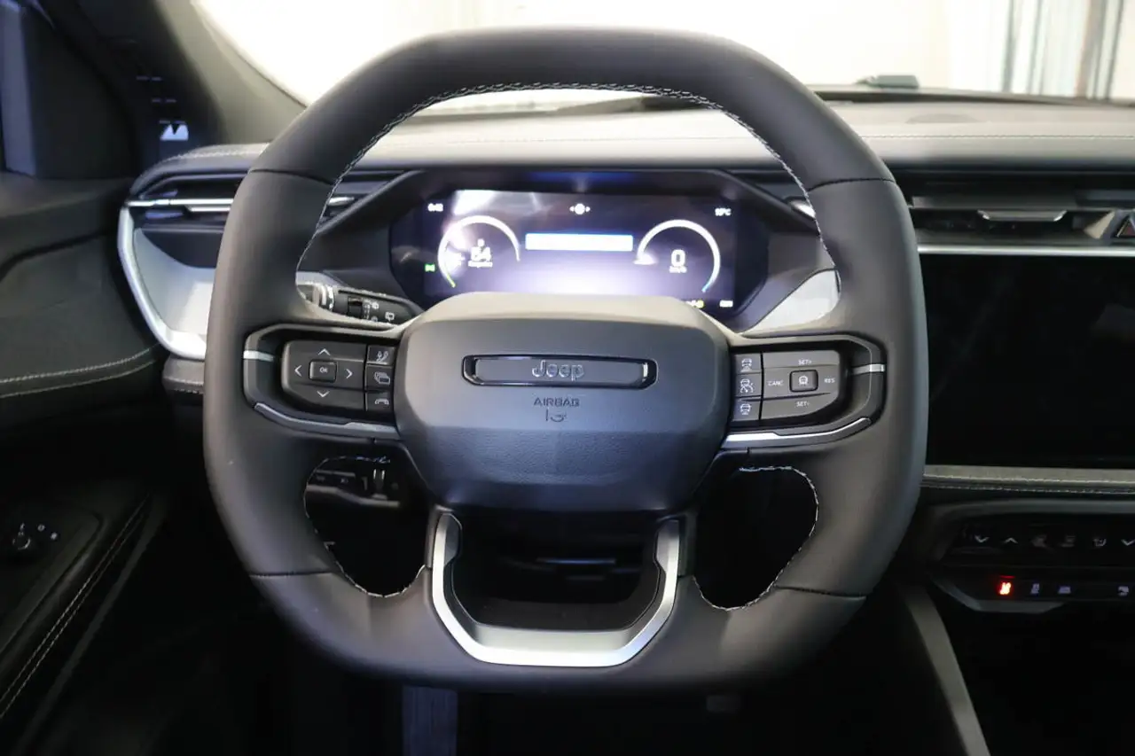 Jeep Cherokee снимка Jeep Cherokee