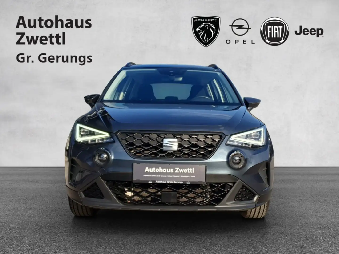 SEAT Arona 1,0 Eco TDI Style DSG Grau - 2