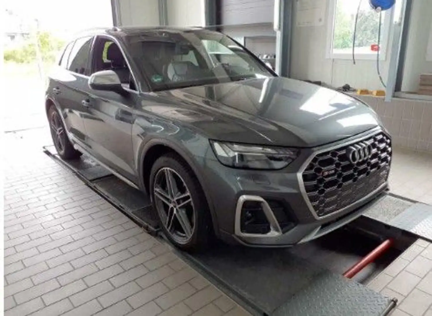 Audi SQ5 Aut. Navi Matrix AHK Sthz SHZ Sound Leder Grau - 2