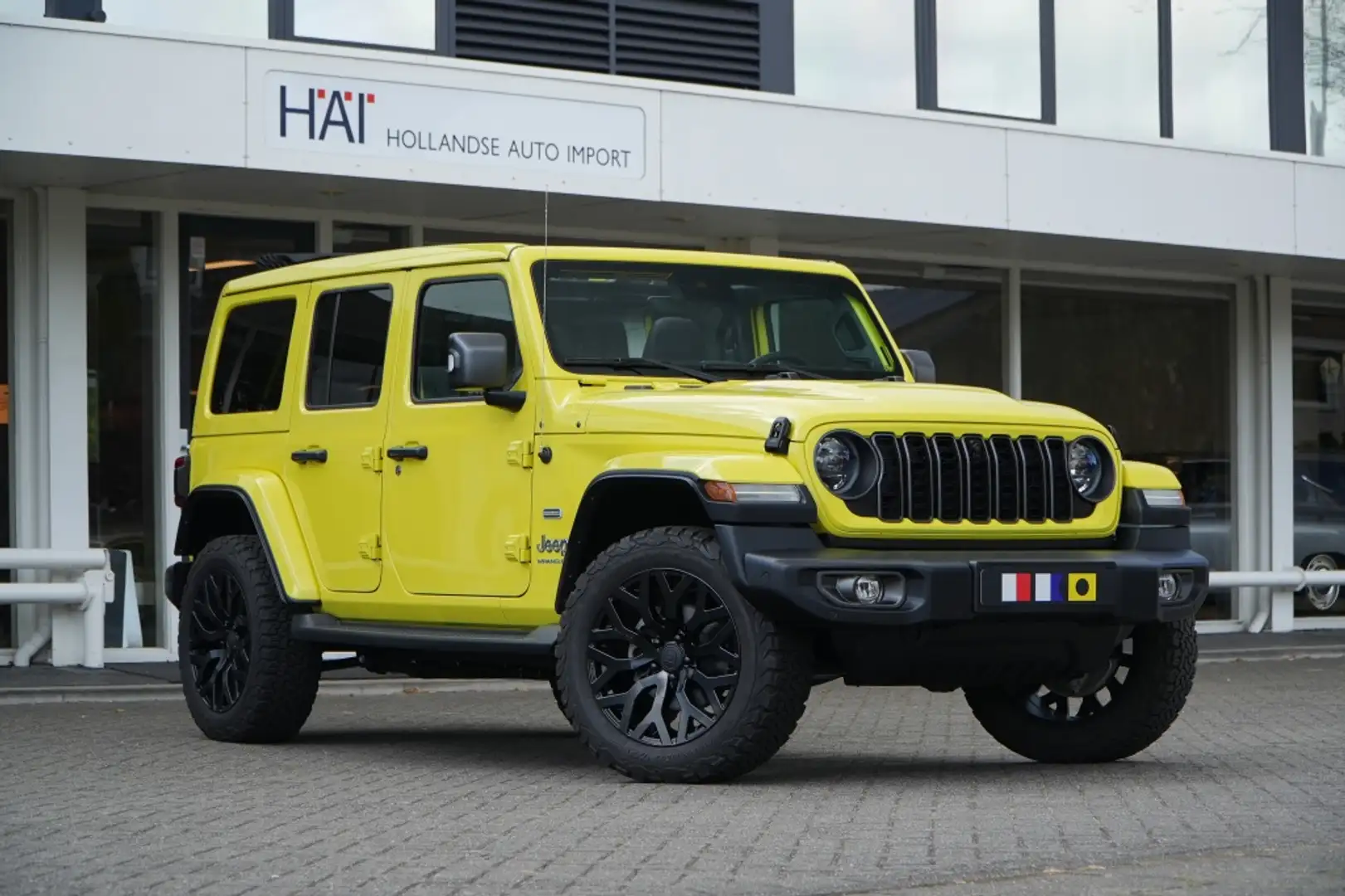 Jeep Wrangler Unlimited 4xe 380 Sahara I Sky-one I ACC I Brute 2 Jaune - 1