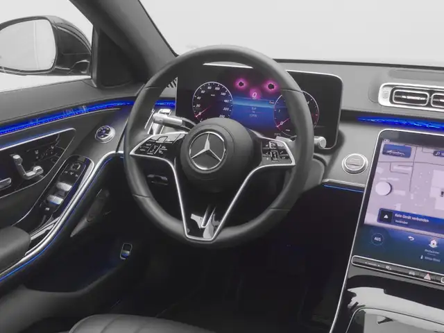 Mercedes-Benz S-Class view 19