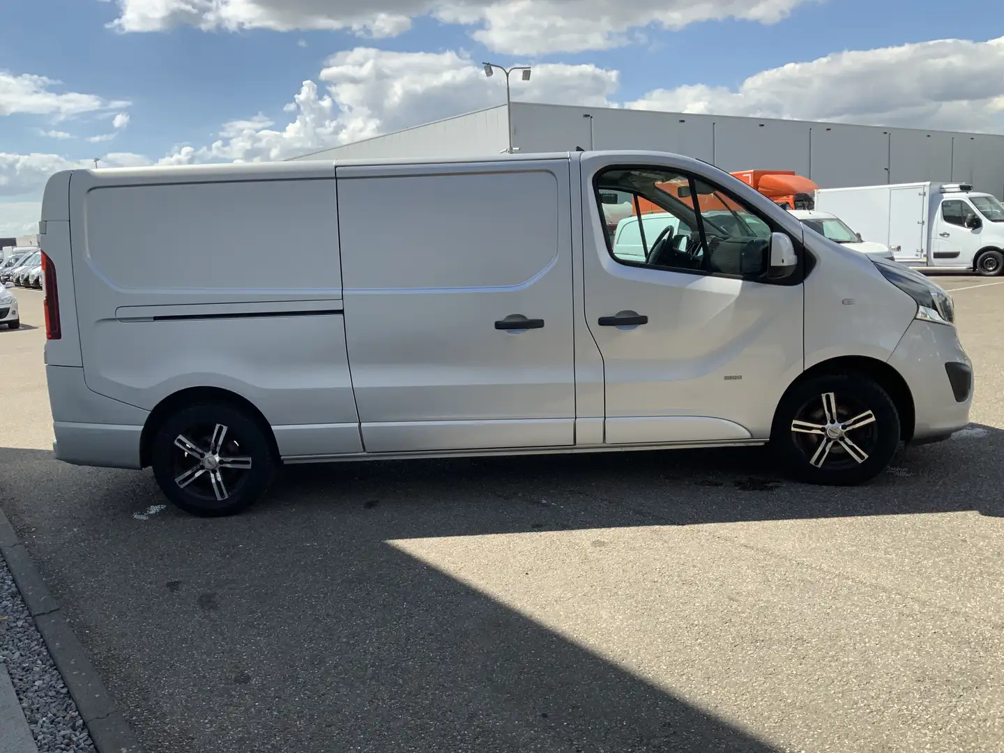 Opel Vivaro 1.6 CDTI L2H1 Sport EcoFlex (MOTOR DEFECT !!!!)Air Argento - 2