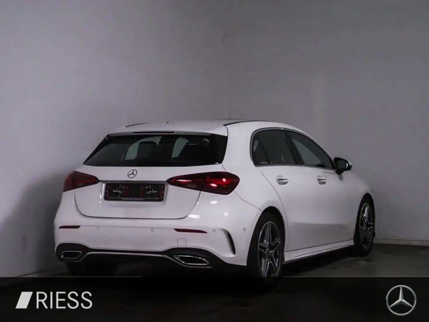 Mercedes-Benz A 220 d Kompaktlimousine ACC AHK AUT Kam. KlimaA Weiß - 2