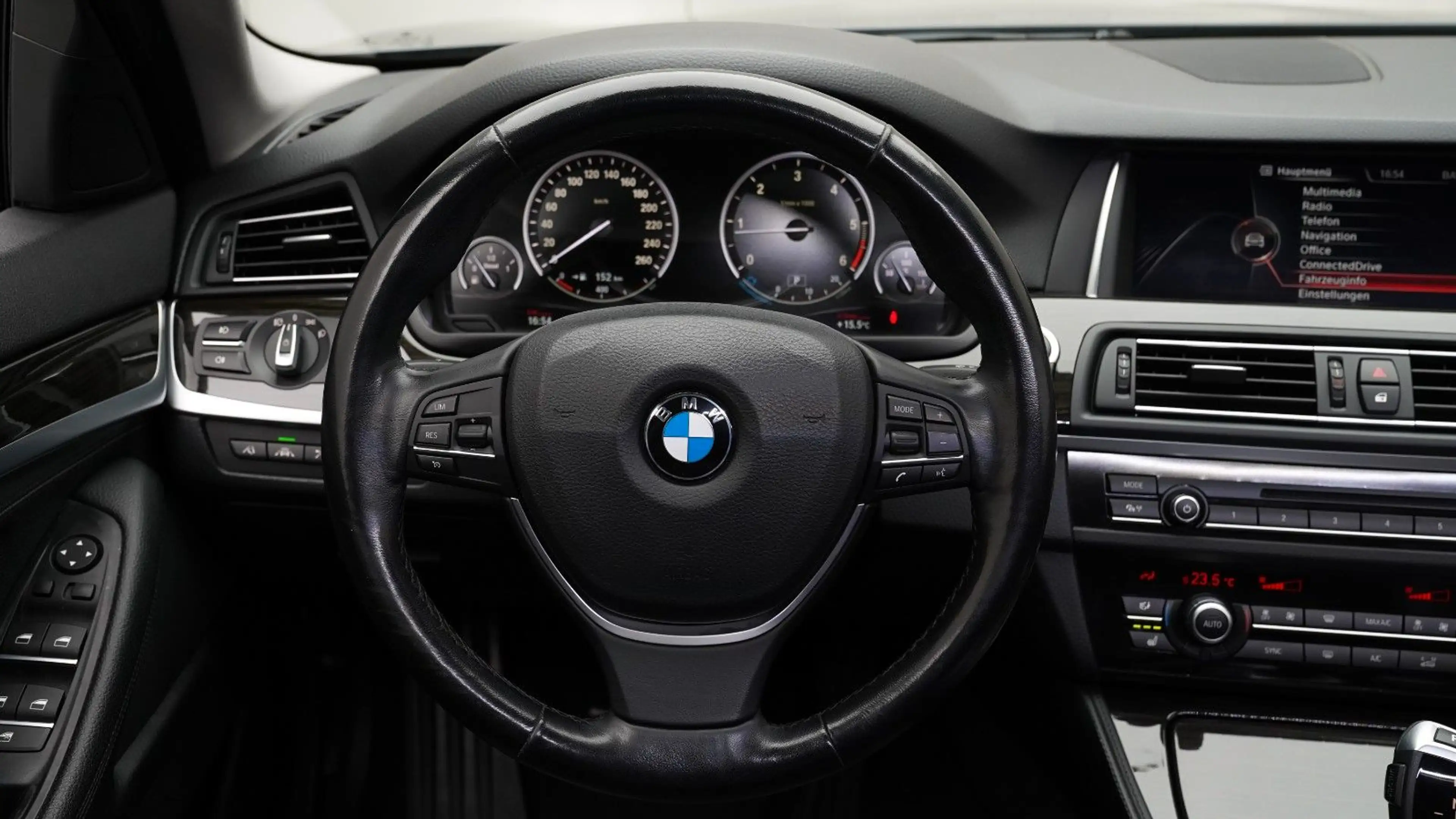 BMW 525 d Touring *KAMERA*HUD*NAVI*STANDHEIZ*LHZ*SHZ* — photo 10