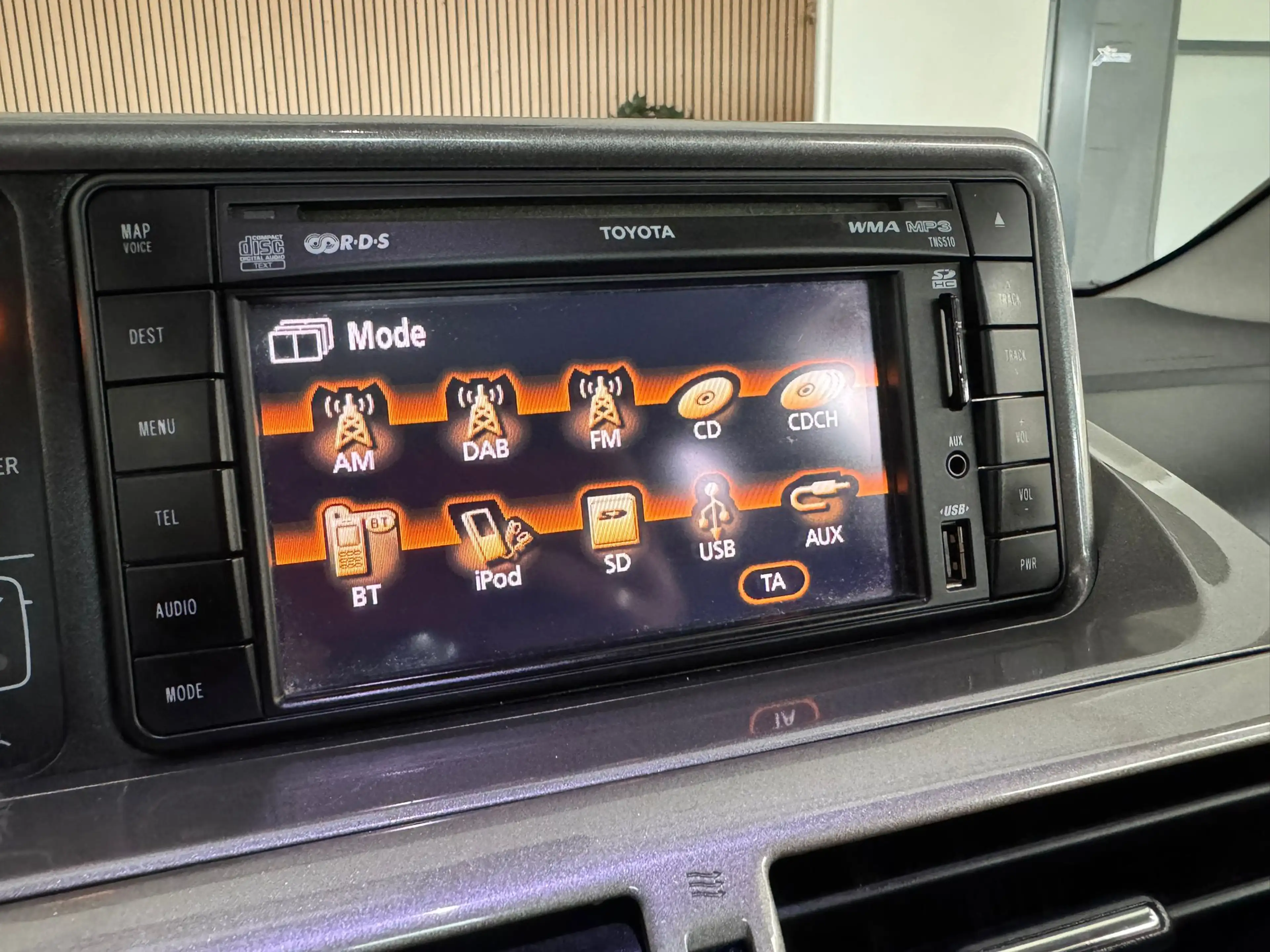 Toyota iQ 🟩1.0 ESSENCE 68CV - AUTOMATIQUE - AIRCO - GPS — photo 10