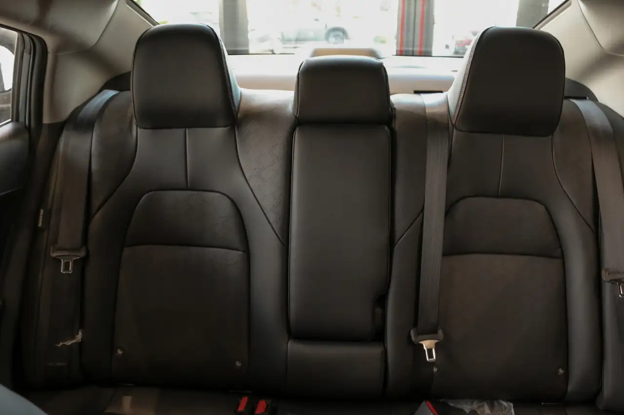 Nissan Sentra снимка Nissan Sentra