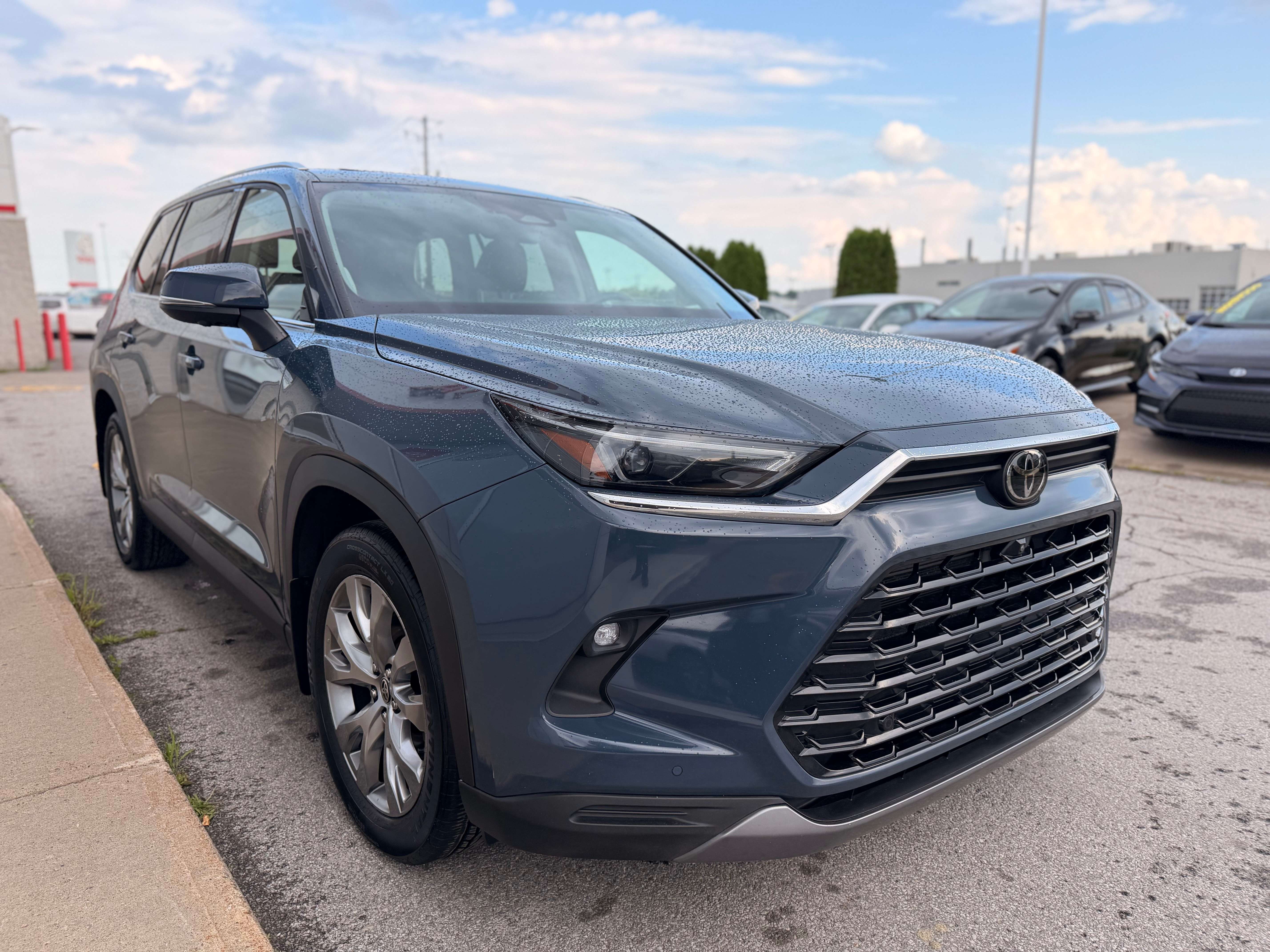 2025 Toyota Grand Highlander Limited — снимка 1
