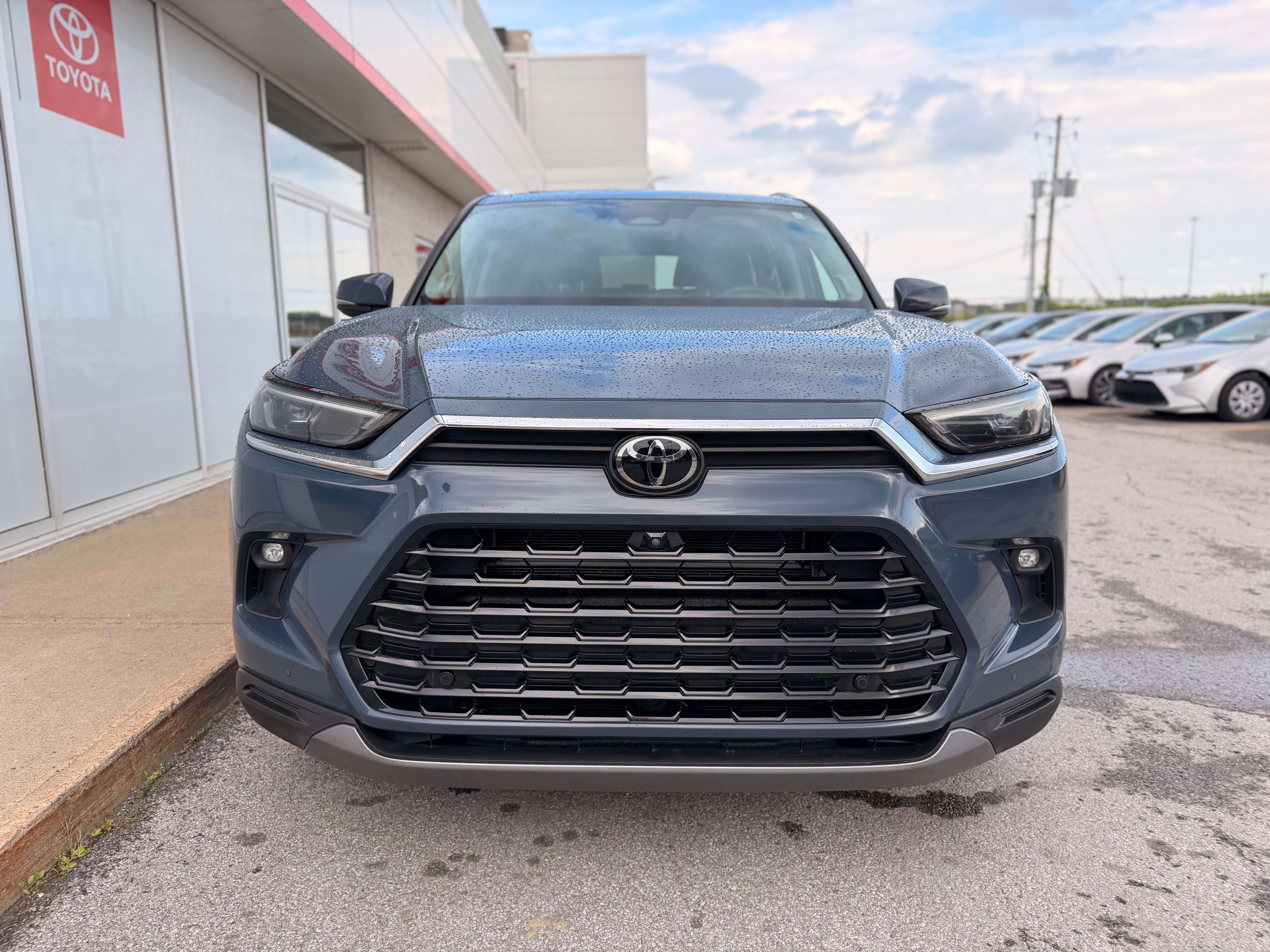 2025 Toyota Grand Highlander Limited — снимка 1