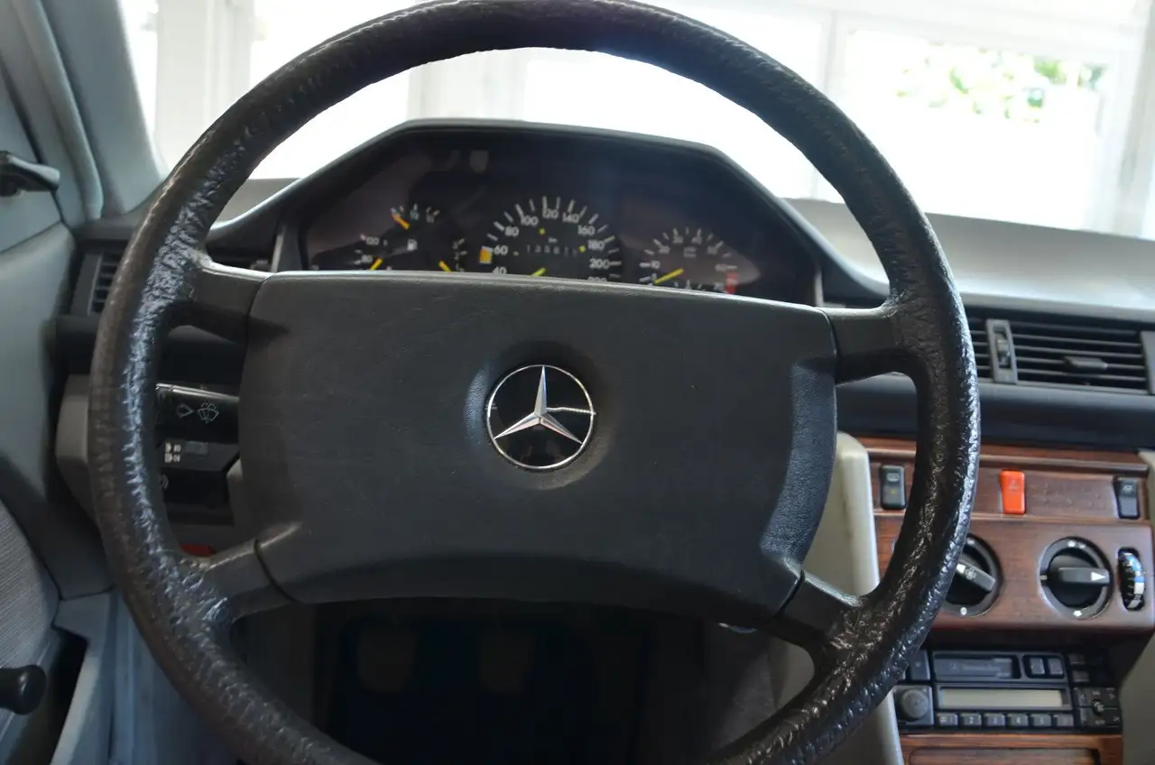 Mercedes-Benz CE 300 *W124 COUPE*SCHIEBEDACH*H-KENNZEICHEN*, foto 11