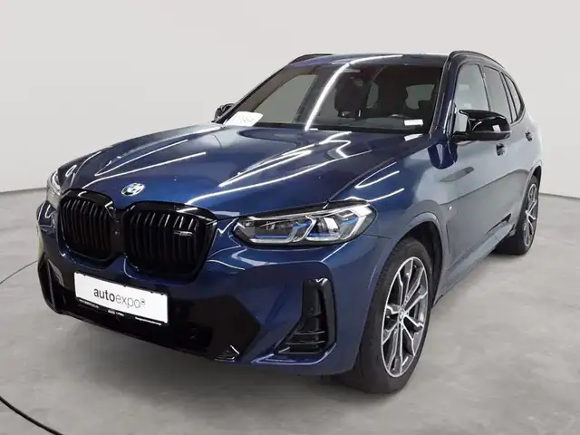 BMW X3 view 2