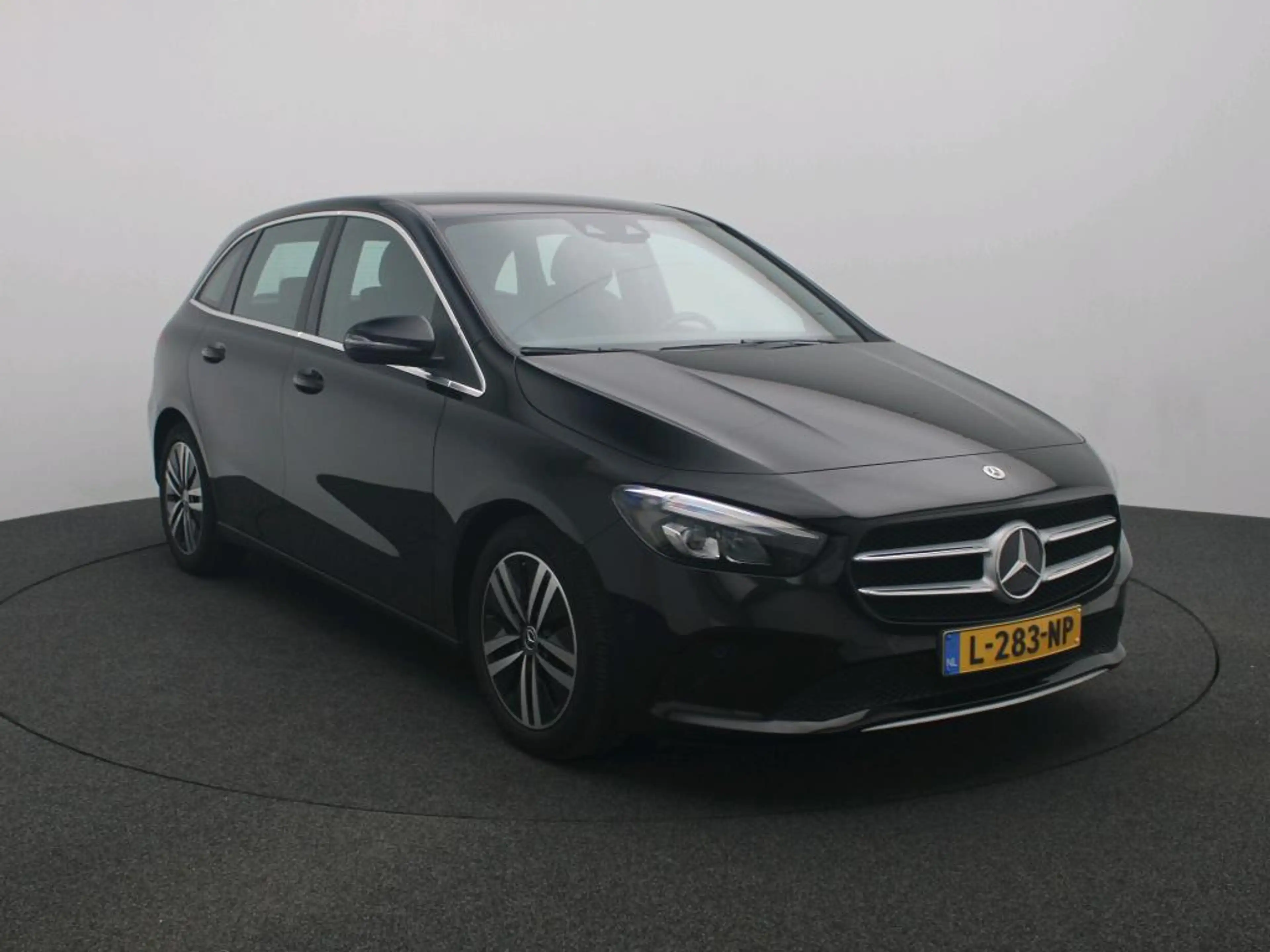 Mercedes-Benz B 180 Business Solution Luxury Ledkoplampen | Parkeerpak — photo 3