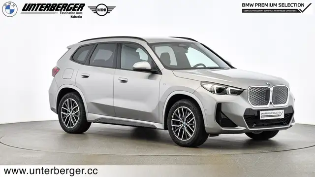 BMW iX1 xDrive30 U11 XE2 M Sportpaket Head-Up DAB Ansicht 4