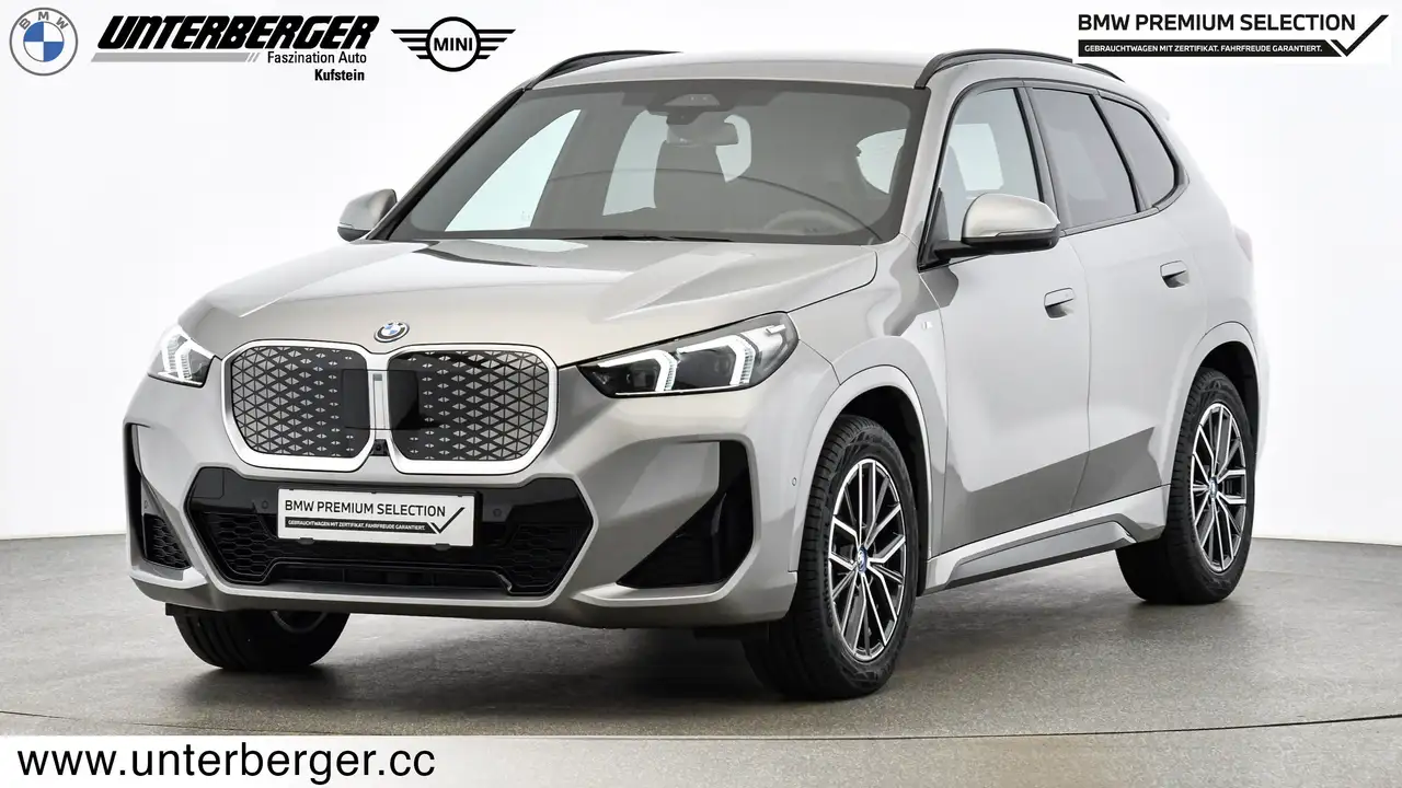 BMW iX1 xDrive30 U11 XE2 M Sportpaket Head-Up DAB