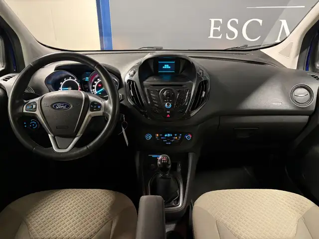 Ford Tourneo Courier view 11
