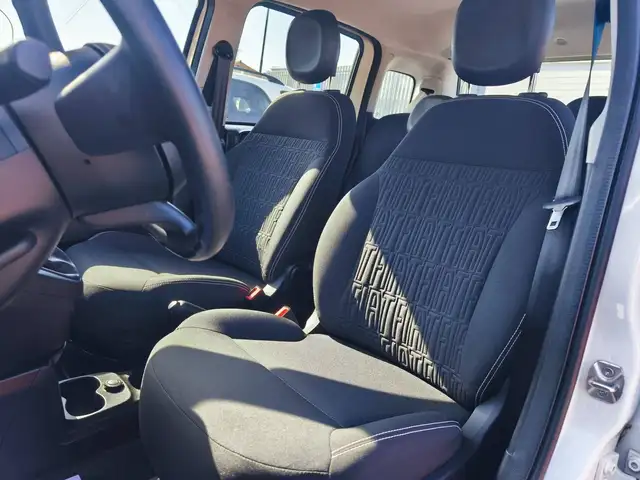 Fiat Panda view 9