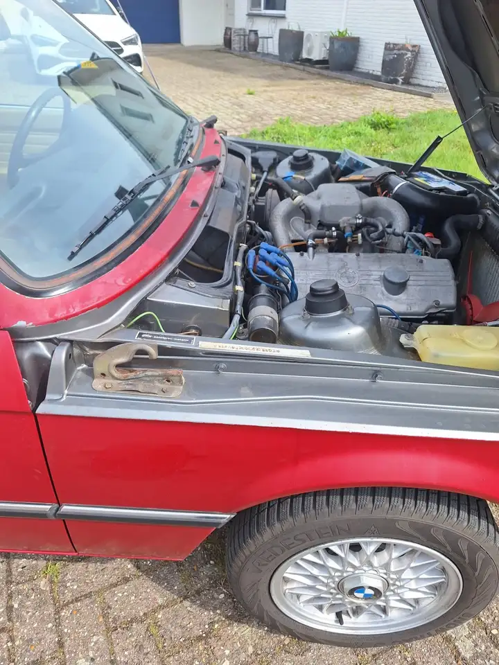 BMW 320i E21, foto 11