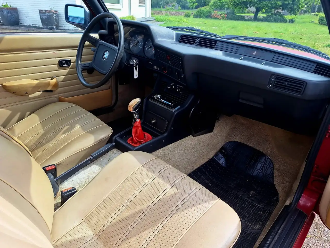 BMW 320i E21, foto 6