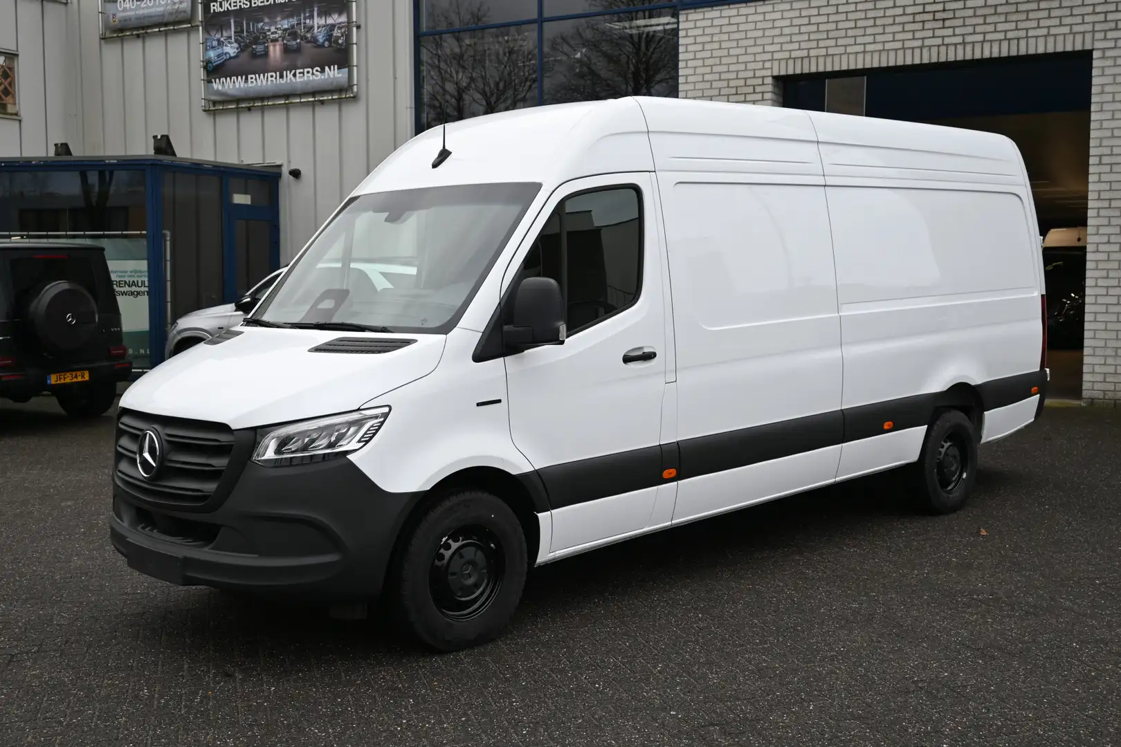 Mercedes-Benz 320 eSprinter L3H2 Pro 81kWh LED, DC-opladen 115kW, Sm Weiß - 1