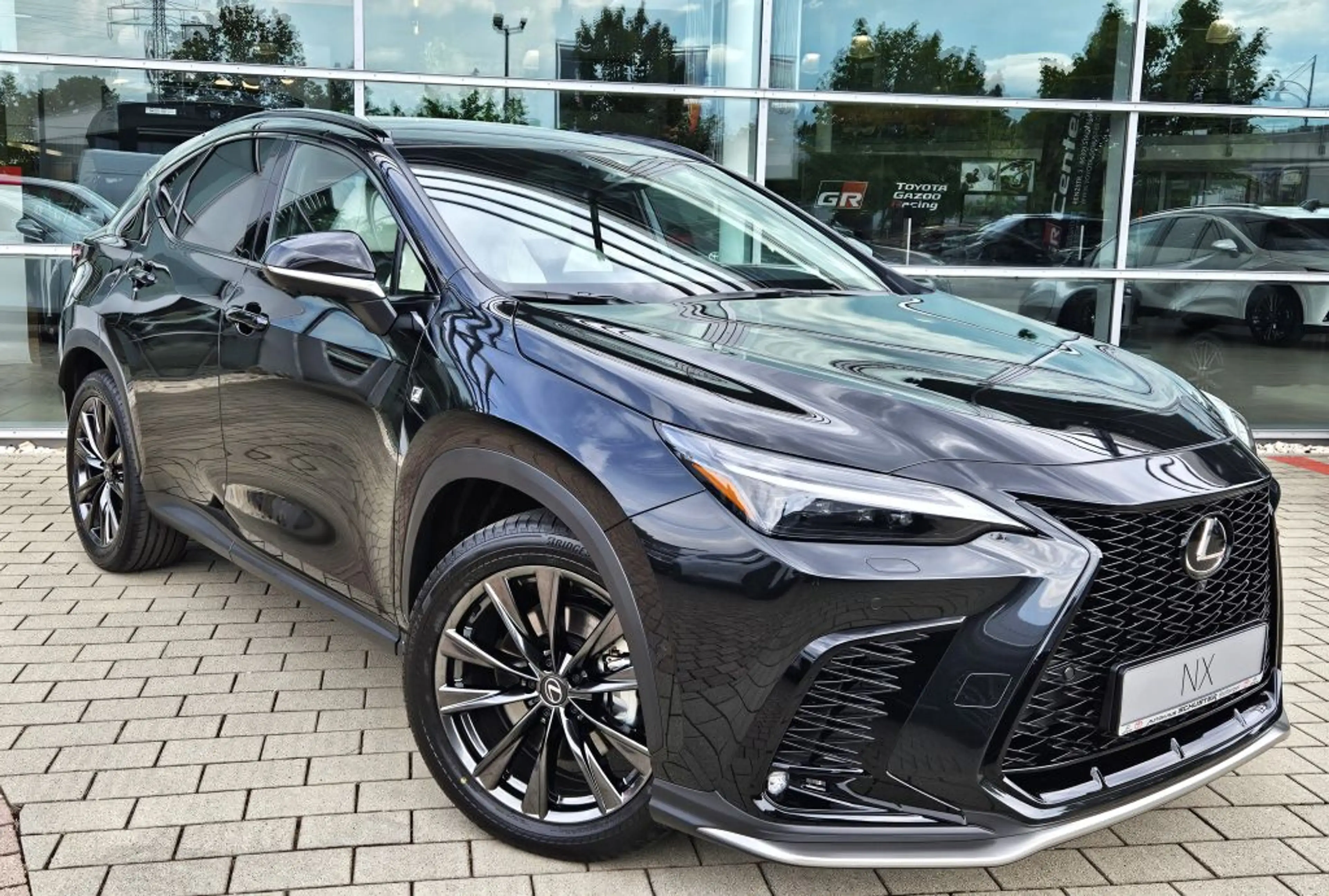 Lexus NX 450h+ E-FOUR F SPORT