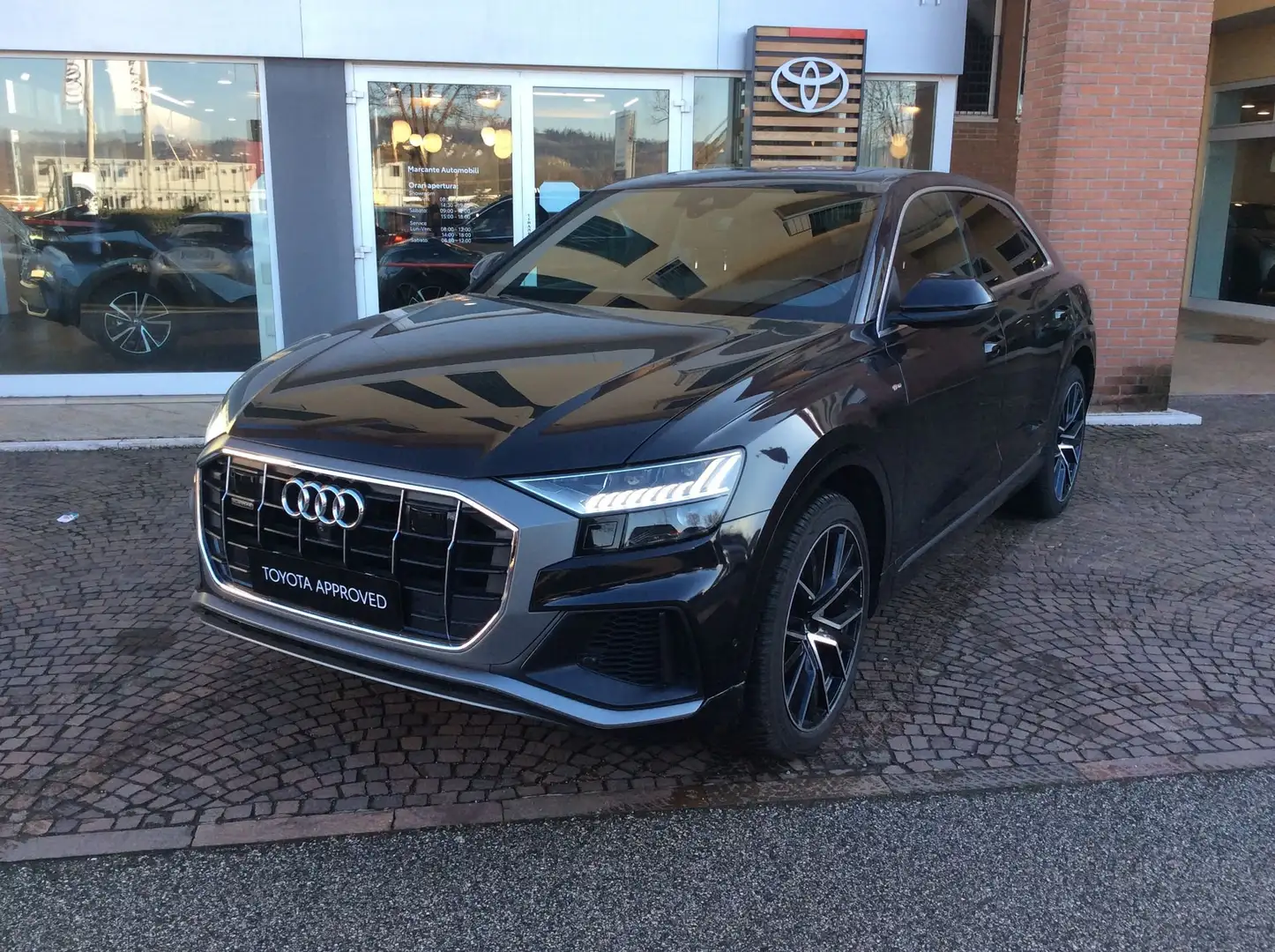 Audi Q8 50 TDI 286 CV quattro tiptronic Sport Чорний - 2