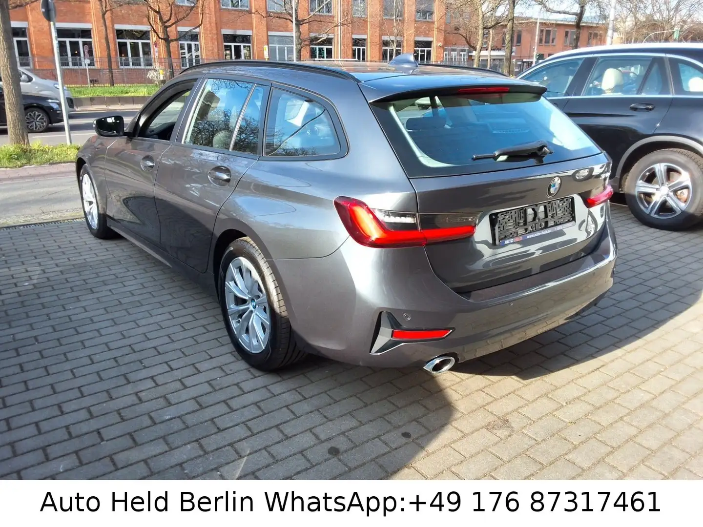 BMW 320 d Touring X Drive Advantage,Navi, Leder,Autom Gris - 2