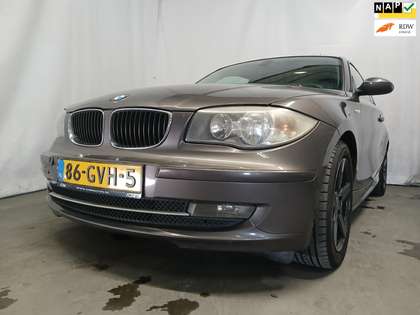 BMW 116 1-serie 116i Business Line SCHADEAUTO!!