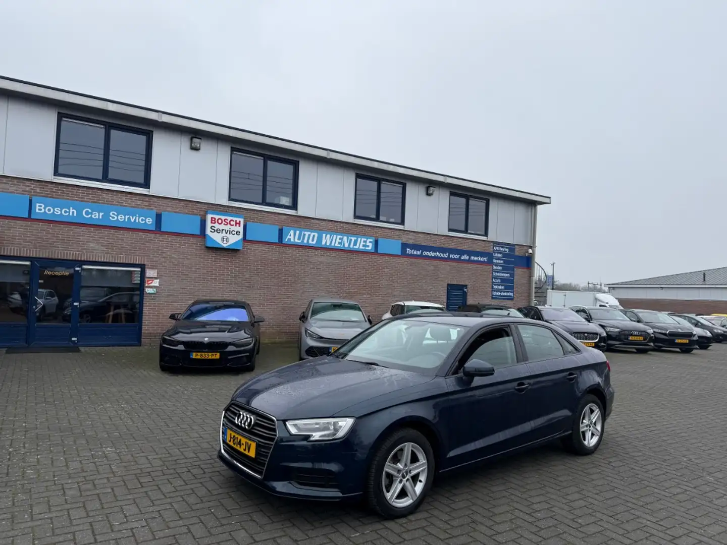 Audi A3 Limousine 30 TFSI 85kw | Pro Line | Airco | Navi | Blauw - 2