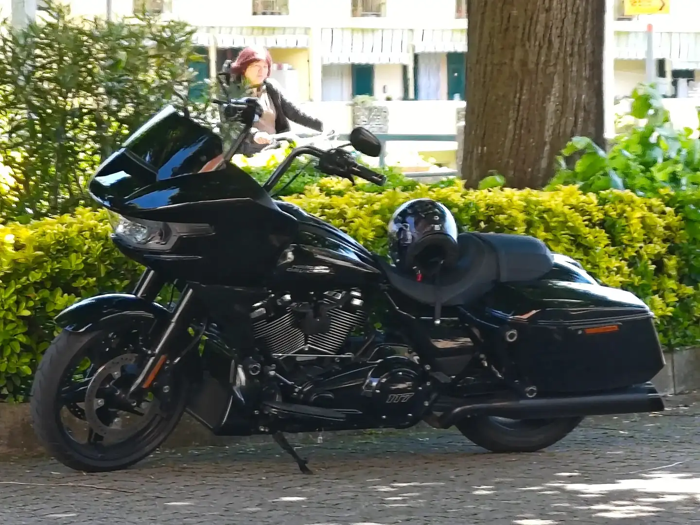 Harley-Davidson Road Glide Negru - 1