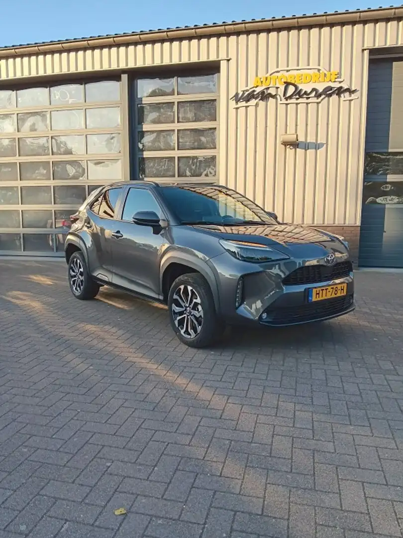 Toyota Yaris Cross 1.5 Hybrid 130 Business Plus  Groot Navi  Stoel/St Grijs - 2