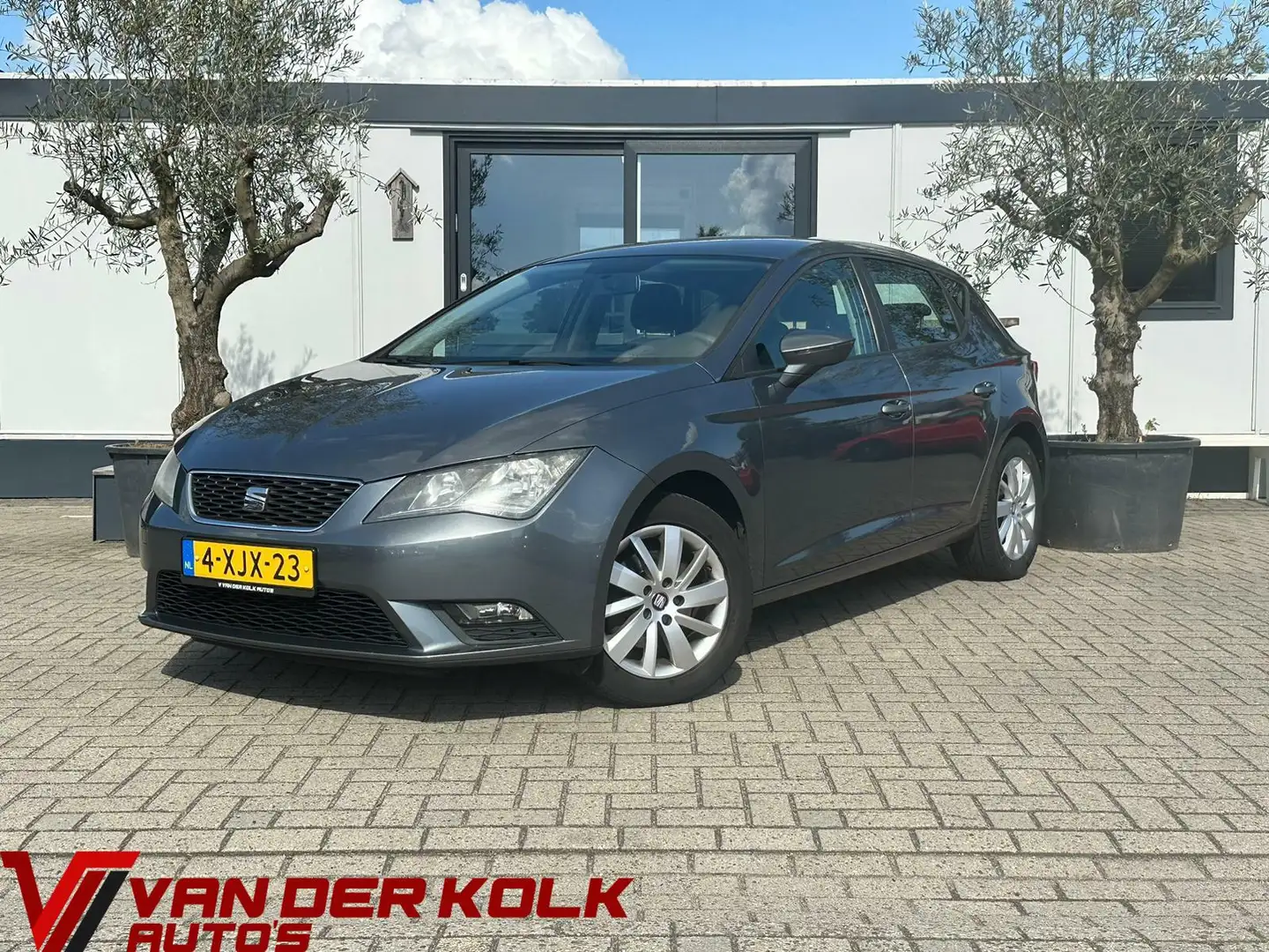 SEAT Leon 1.2 TSI Style Navi Cruise Lichtmetaal Trekhaak Grijs - 1
