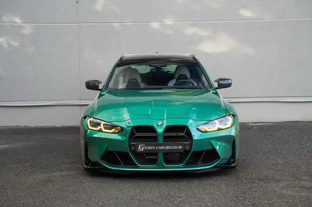 BMW M3 view 3