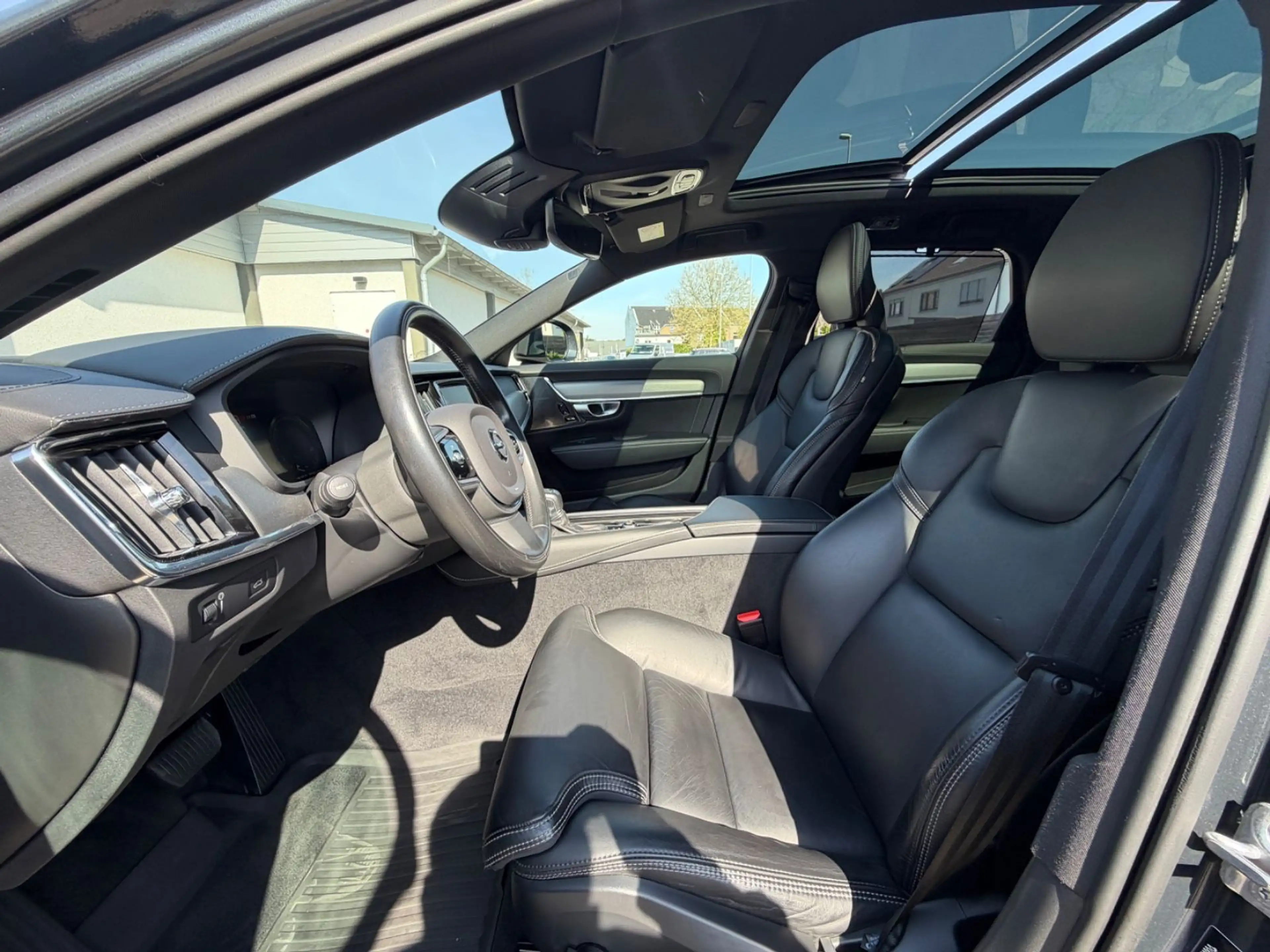 Volvo V90 Cross Country D5 Pro AWD Pano Leder Tüv Neu — photo 13