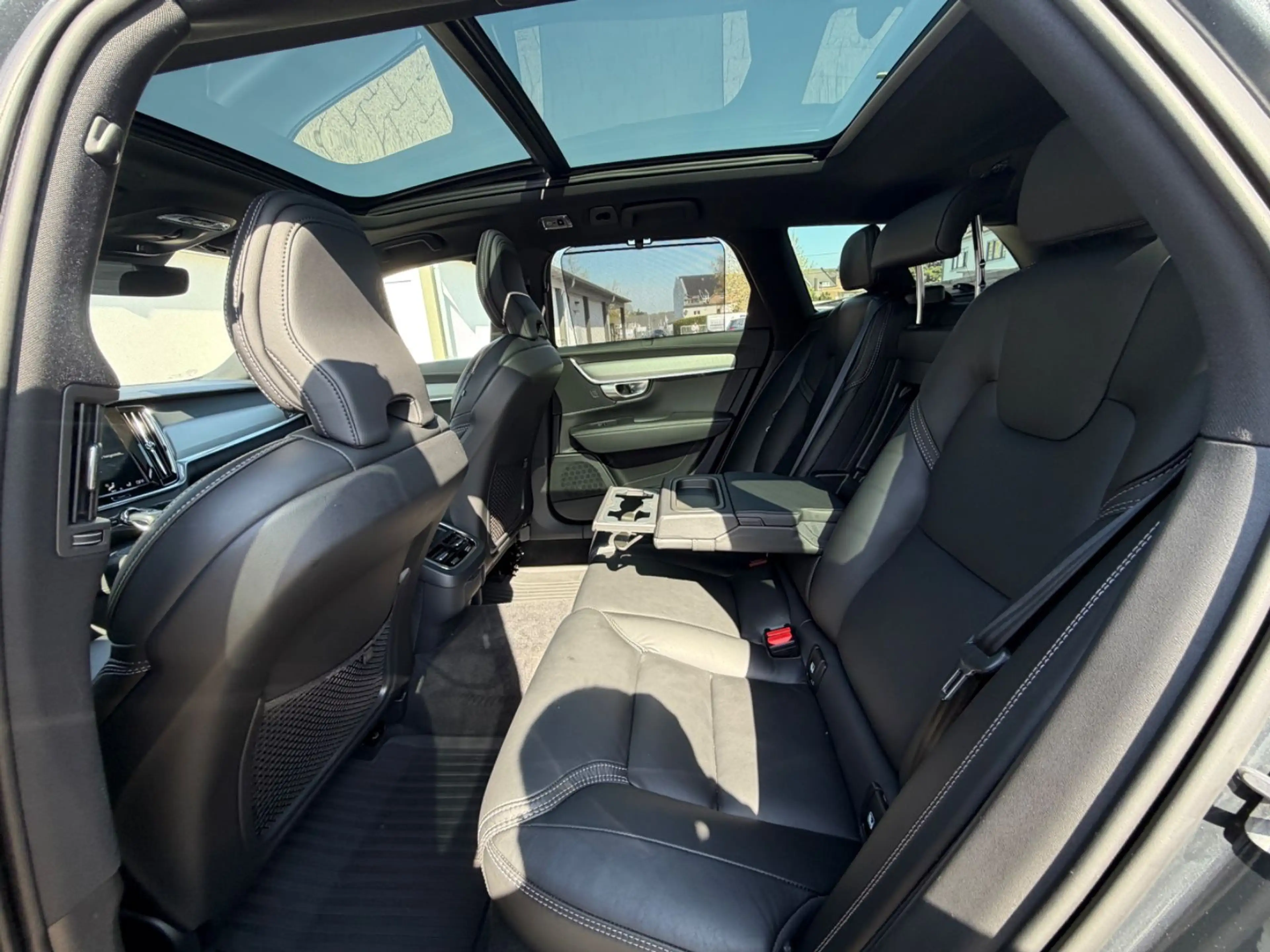 Volvo V90 Cross Country D5 Pro AWD Pano Leder Tüv Neu — photo 10