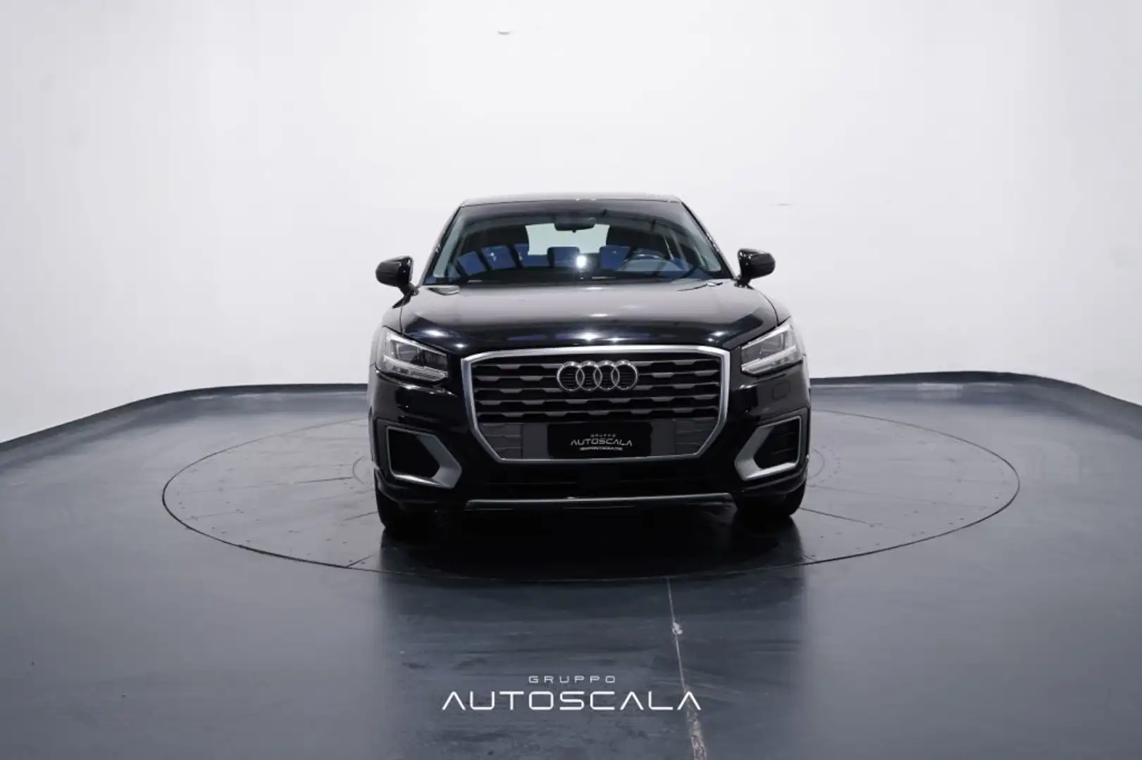 Audi Q2 1.6 TDI 116cv Design Schwarz - 2