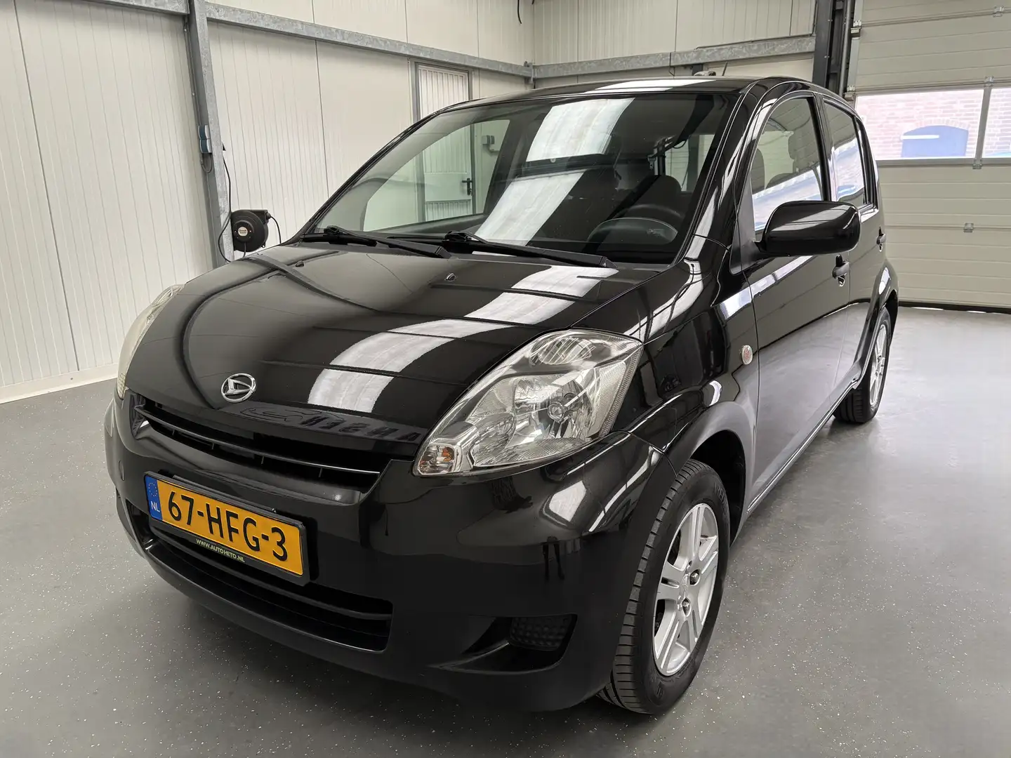 Daihatsu Sirion 2 1.0-12V Premium Goede auto! | 14'' Lichtmetalen Negro - 2