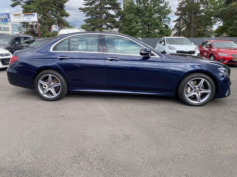 Mercedes-Benz E 300 E Limousine E 300 e — photo 7