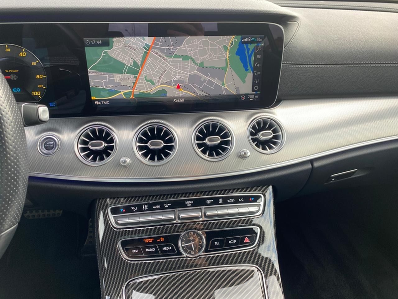 Mercedes-Benz E 300 E Limousine E 300 e — photo 15