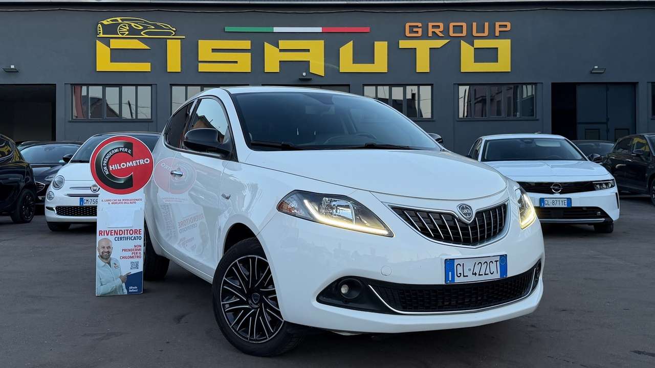 Lancia Ypsilon LANCIA 1.0 FIREFLY HYBRID 5P 69CV - CARPLAY, NEOPA