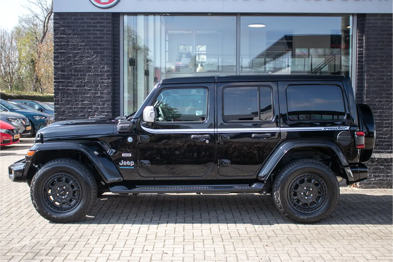 Jeep Wrangler Unlimited 4xe 380 Sahara - Unieke Irmscher uitvoer Zwart - 2