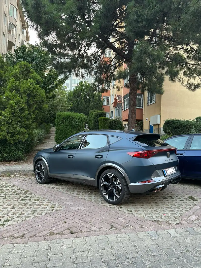 CUPRA Formentor VZ 1.4 e-Hybrid DSG Priority Blau - 1